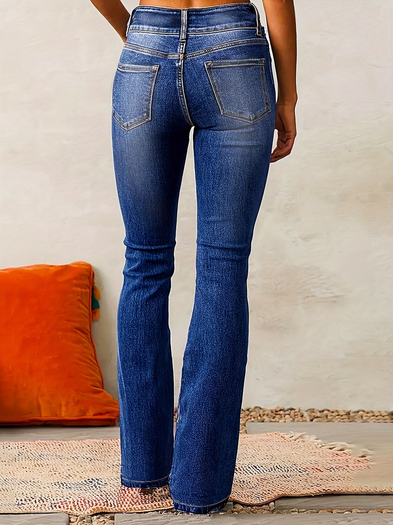 Marylène – Jeans svasati a vita alta alla moda