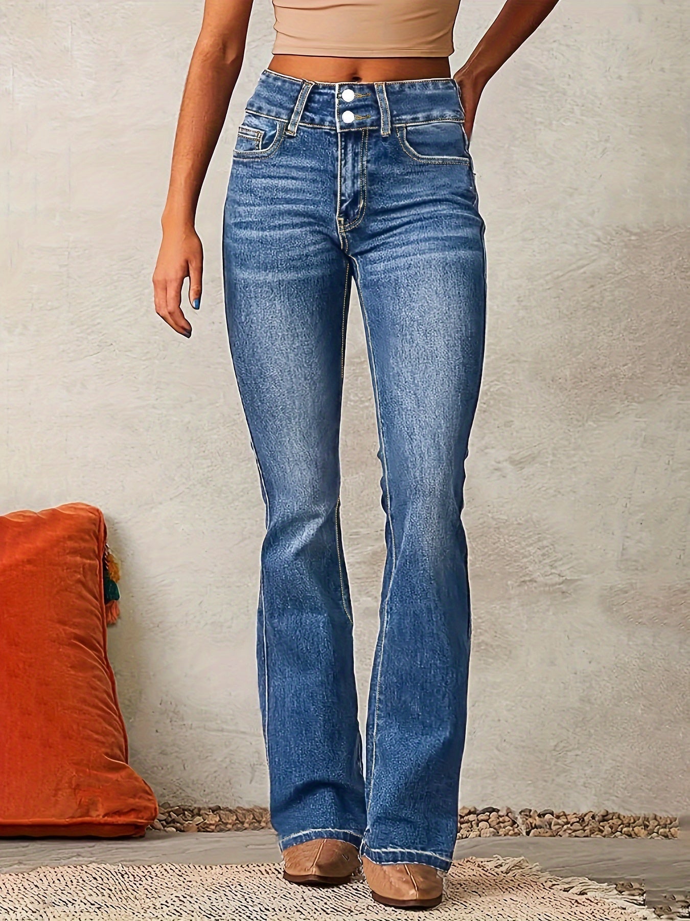 Marylène – Jeans svasati a vita alta alla moda